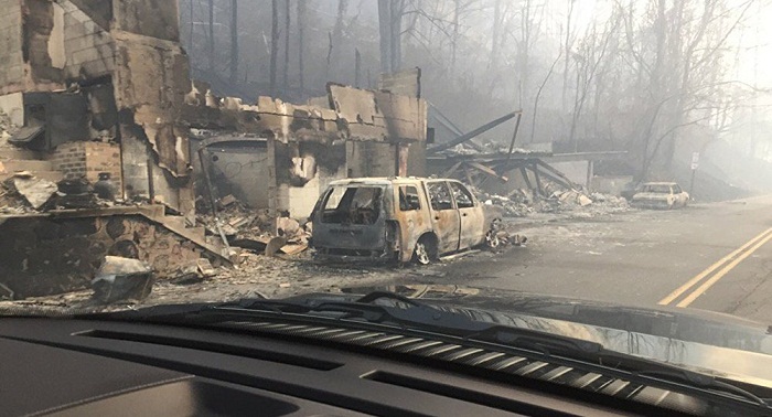 Obama declares major disaster in Tennessee for wildfire recovery aid 